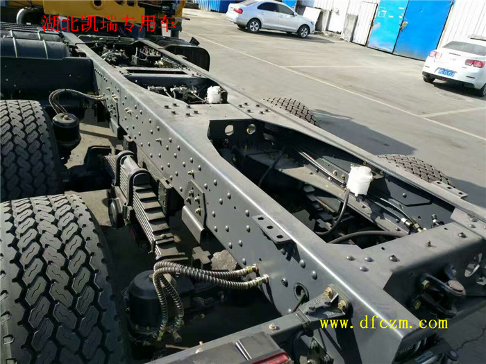 東風(fēng)天錦沙漠車加強(qiáng)型車架 東風(fēng)天錦沙漠車加強(qiáng)型車架