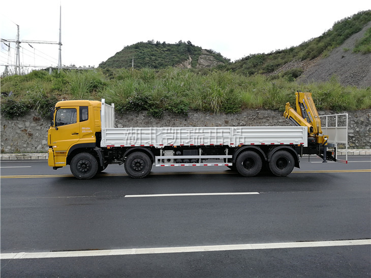 DWJ5315JJH型計(jì)量檢衡車(chē)(左) DWJ5315JJH型計(jì)量檢衡車(chē)(左)