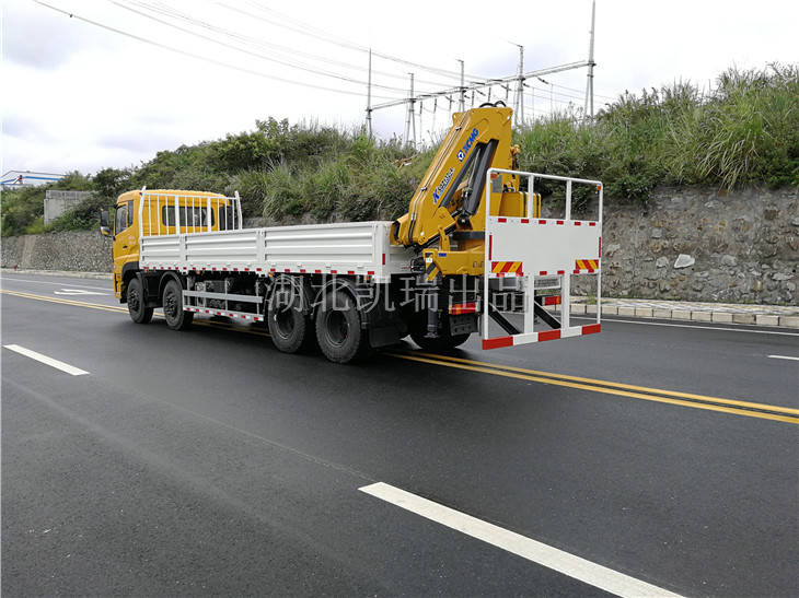DWJ5315JJH型計(jì)量檢衡車(chē)(左后) DWJ5315JJH型計(jì)量檢衡車(chē)(左后)