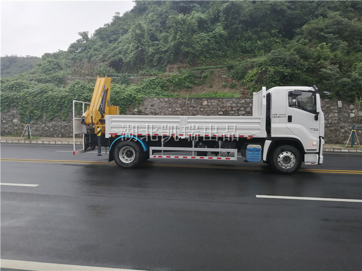 DWJ5181JJHD5型計(jì)量檢衡車(chē)(右) DWJ5181JJHD5型計(jì)量檢衡車(chē)(右)