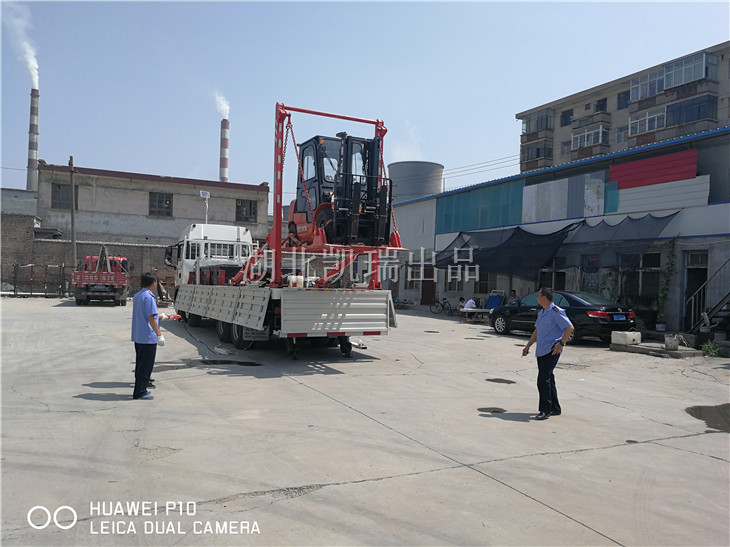 檢衡車叉上下車輛 檢衡車叉上下車輛