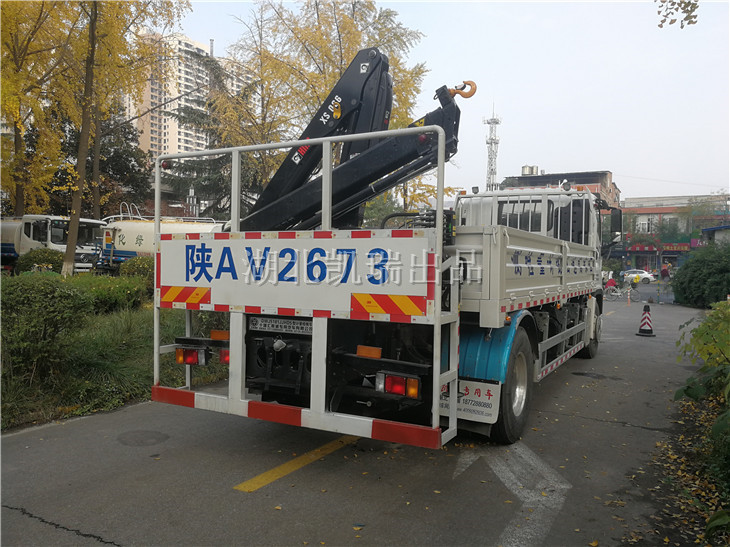 DWJ5181JJHD5型計量檢衡車右后45° DWJ5181JJHD5型計量檢衡車右后45°