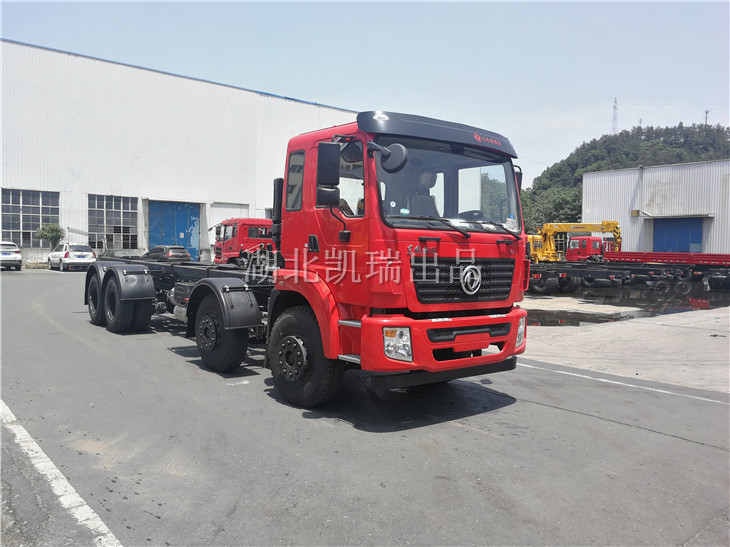 錦程檢衡車底盤右前方 錦程檢衡車底盤右前方