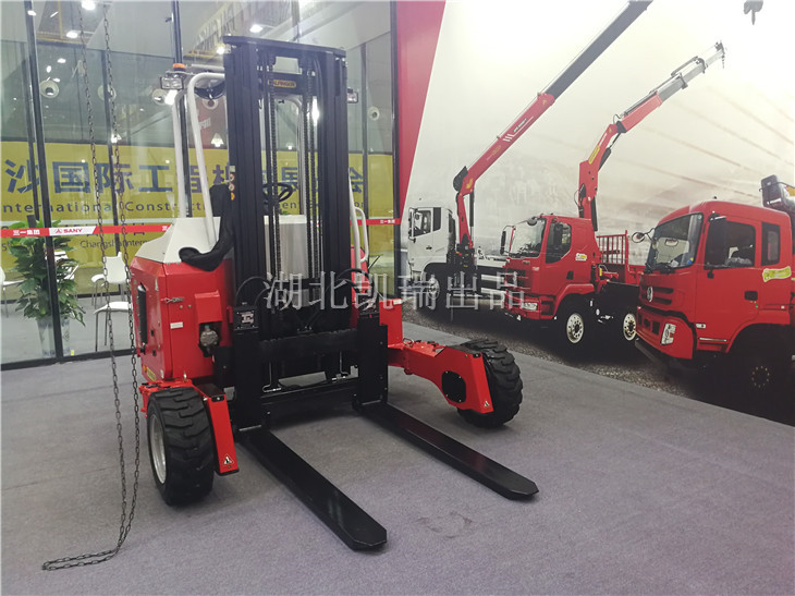 三輪叉車靜止狀態 三輪叉車靜止狀態