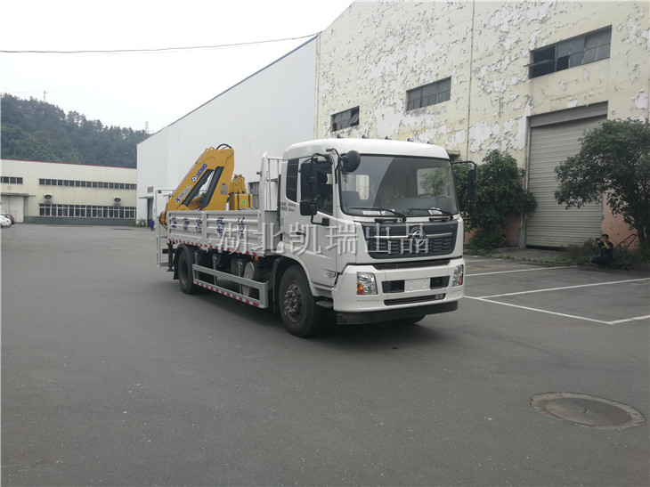 DWJ5180JJHD6計(jì)量檢衡車(chē)(SQ6.3ZK)右前 DWJ5180JJHD6計(jì)量檢衡車(chē)(SQ6.3ZK)右前