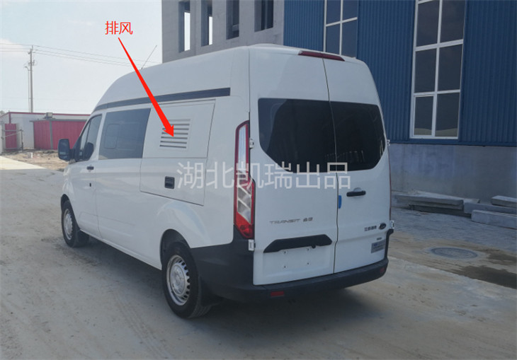 全順燃油加油機檢定裝置側(cè)面圖5 全順燃油加油機檢定裝置側(cè)面圖5