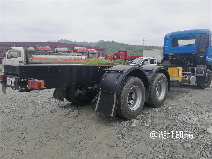 檢衡車鉚接加強區域的細節 檢衡車鉚接加強區域的細節