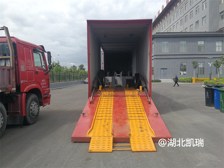 計量檢衡半掛車叉車液壓爬梯 計量檢衡半掛車叉車液壓爬梯